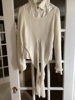 Sarah Pacini beige sweater